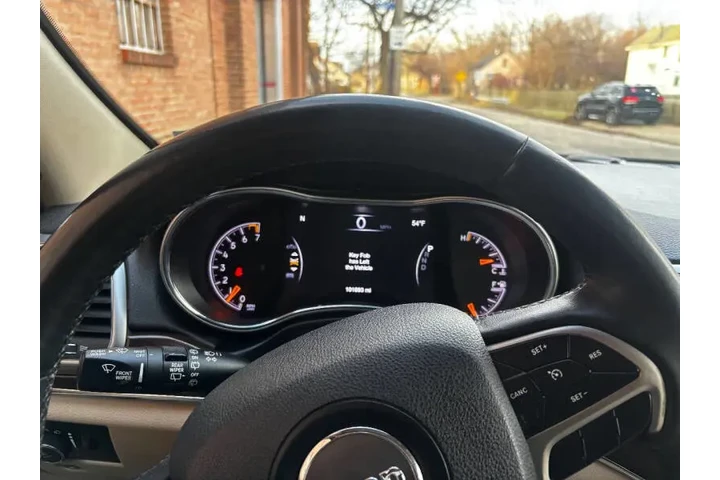 $16500 : 2018 Grand Cherokee Limited image 6