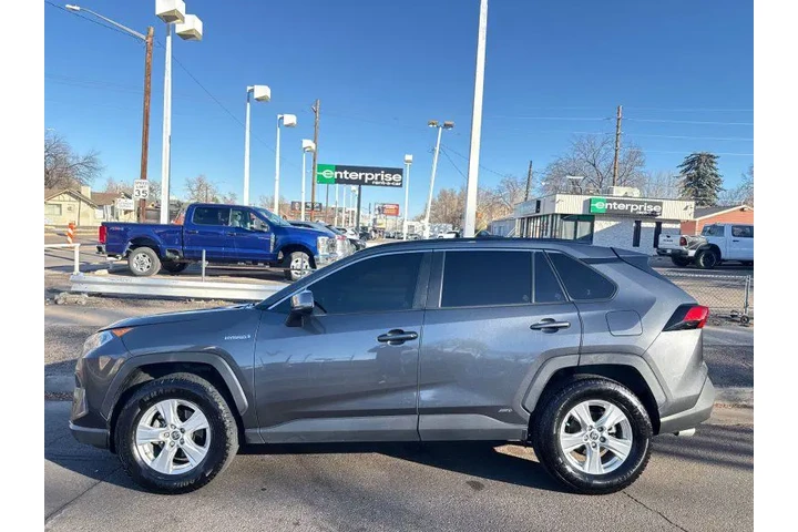 $17495 : 2021 RAV4 Hybrid XLE image 3