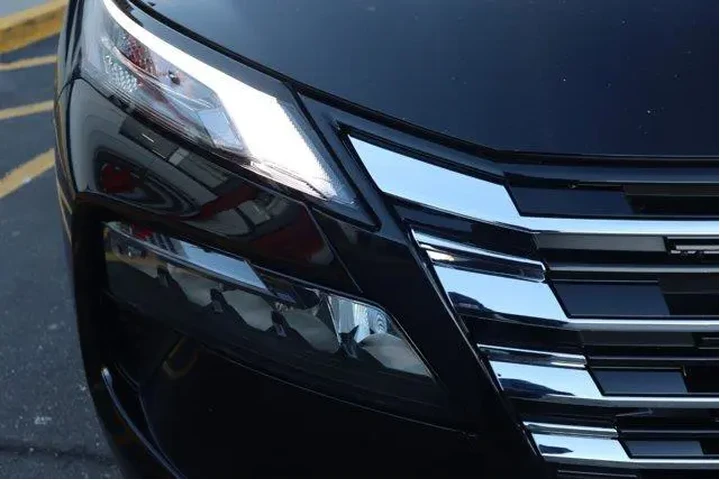 $33556 : Nissan Rogue 2026 AWD SV 4dr image 10