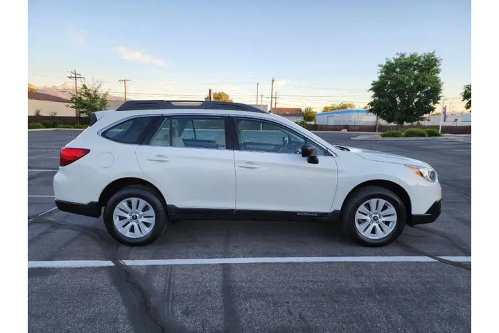 $16730 : 2017 Outback 2.5i image 10