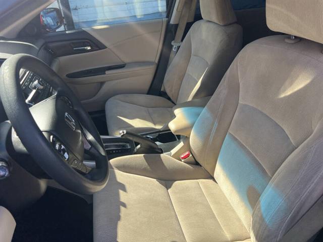 $12995 : 2013 Accord EX image 6