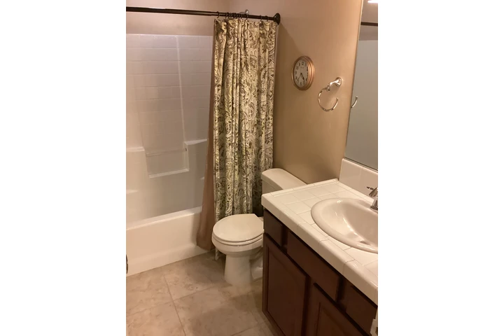 $1190 : 1 Rec Amueblada)+Pool+Wifi+TV= image 6