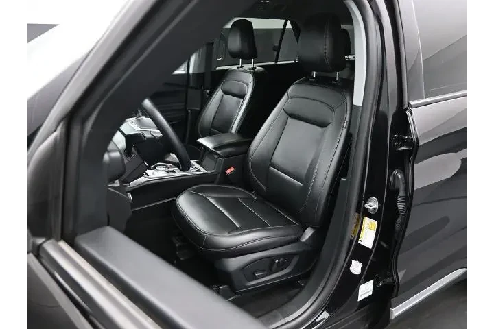 $32200 : Ford Explorer 2024 AWD XLT 4 image 9