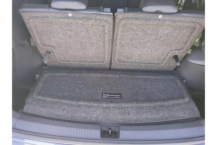 $17495 : Volkswagen Tiguan 2020 SE 4d image 6