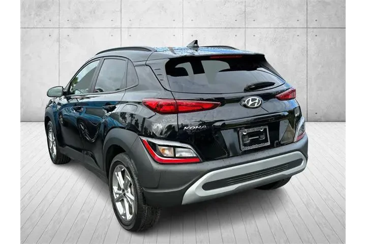 $18275 : Hyundai KONA 2023 AWD SEL 4d image 3