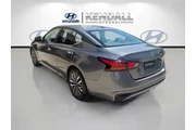 $14998 : Nissan Altima 2023 2.5 SV 4d thumbnail