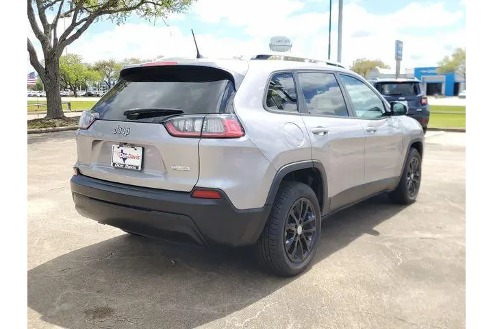 $16988 : Jeep Cherokee 2021 Latitude image 3