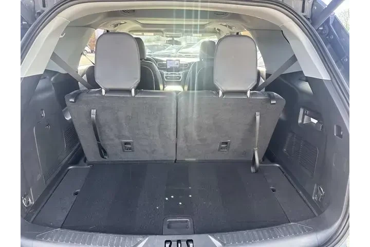 $31990 : Ford Explorer 2022 AWD XLT 4 image 8