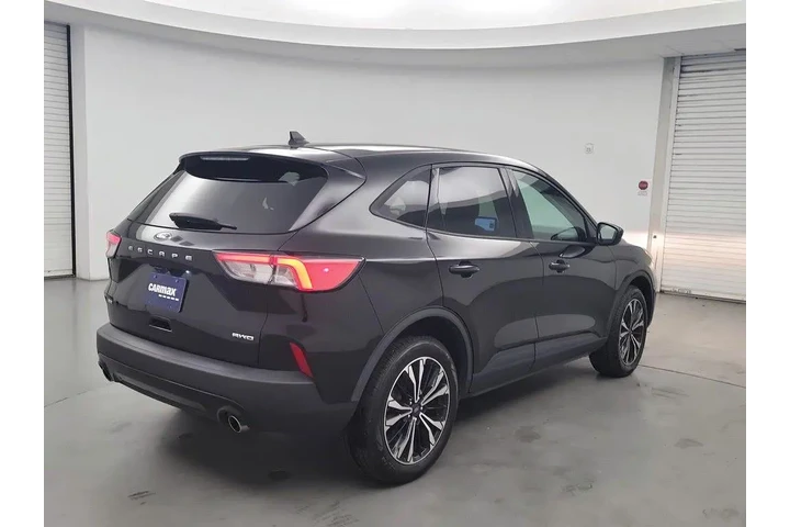 $18998 : Ford Escape 2022 AWD SE 4dr image 5