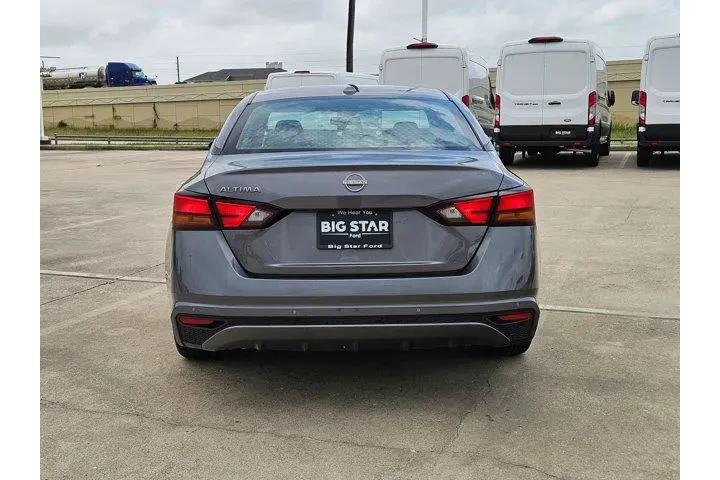 $19275 : Nissan Altima 2025 2.5 SV 4d image 4