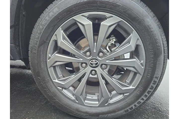 $35995 : Toyota RAV4 Hybrid 2024 AWD image 6