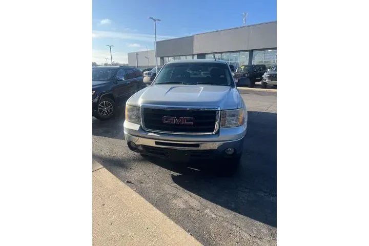 $13995 : GMC Sierra 1500 2011 4x4 SLE image 3