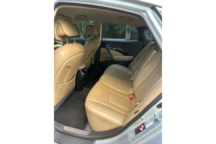 $5500 : 2013 Azera image 8