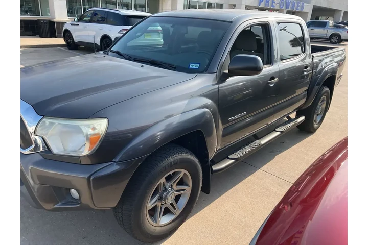 $20991 : Toyota Tacoma 2013 4x4 V6 4d image 1