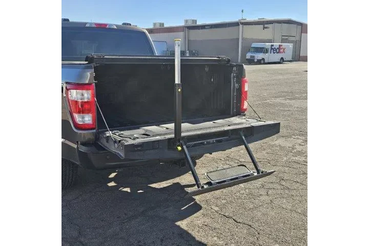 $31888 : Ford F-150 2021 4x2 XLT 4dr image 10