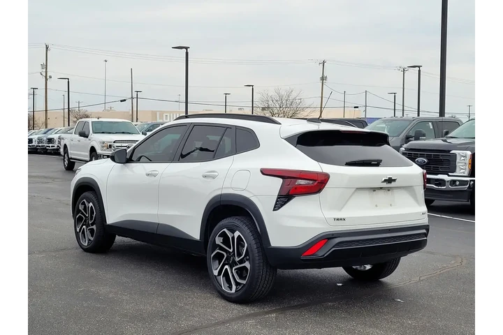 $24987 : Chevrolet Trax 2025 RS 4dr C image 6