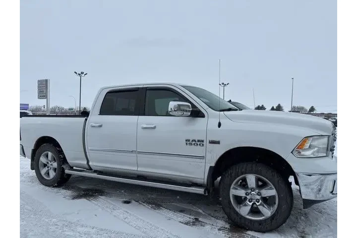 $19995 : Ram 1500 2017 4x4 SLT 4dr Cr image 4