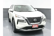 $23991 : Nissan Rogue 2023 SV 4dr Cro thumbnail