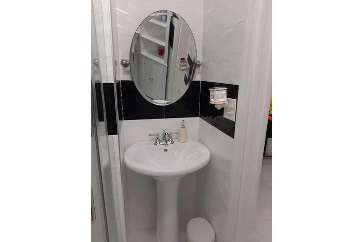 $1500 : Efficiency tipo apartamento image 6