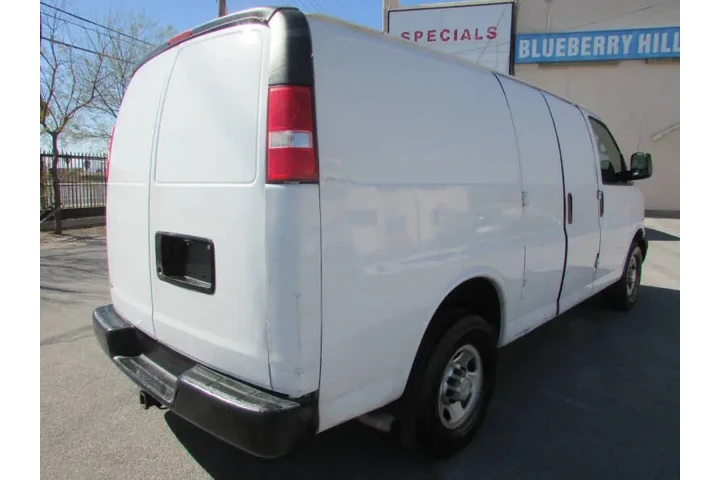 $11995 : 2013 Express 2500 image 4