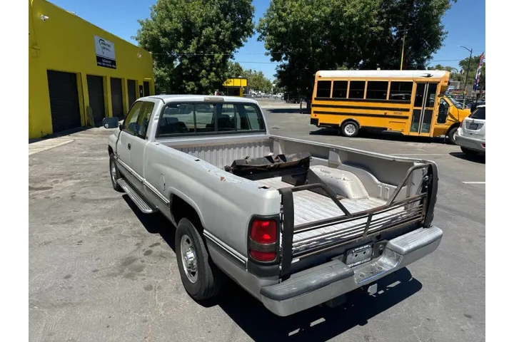 $8995 : 1996 Ram 2500 Laramie SLT image 6