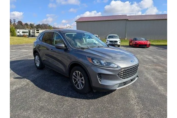 $17372 : Ford Escape 2021 AWD SE 4dr image 1