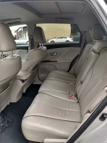 $5500 : 2011 TOyota Venza XLE image 3