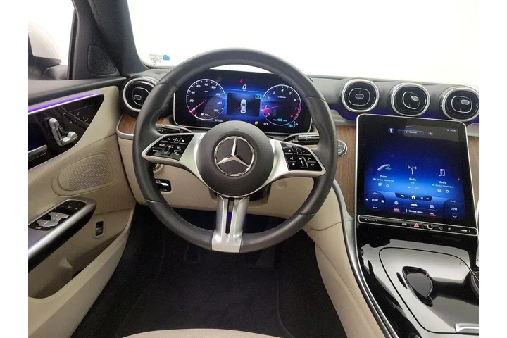 $33998 : Mercedes-Benz C-Class 2022 C image 10