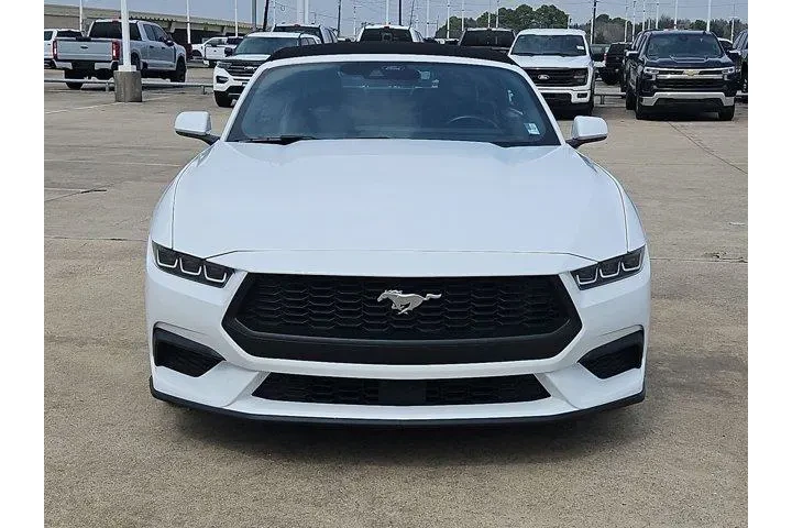 $25900 : Ford Mustang 2024 EcoBoost 2 image 8