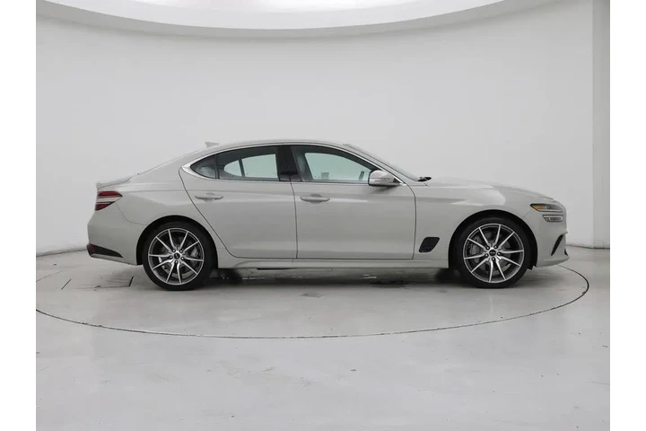 $31998 : Genesis G70 2025 2.5T Standa image 7