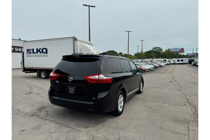 $10980 : 2016 Sienna 5dr 7-Passenger V image 2