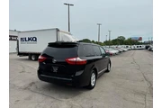 $10980 : 2016 Sienna 5dr 7-Passenger V thumbnail