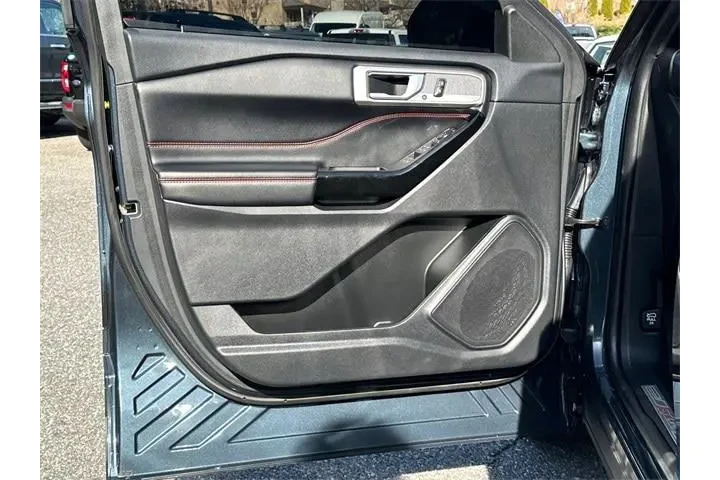 $31869 : Ford Explorer 2022 AWD ST-Li image 10