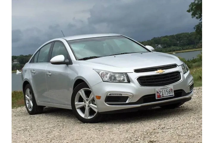 $5999 : 2015 Cruze LS Auto image 1