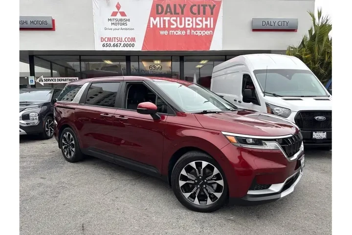 $33388 : Kia Carnival 2023 EX 4dr Min image 1