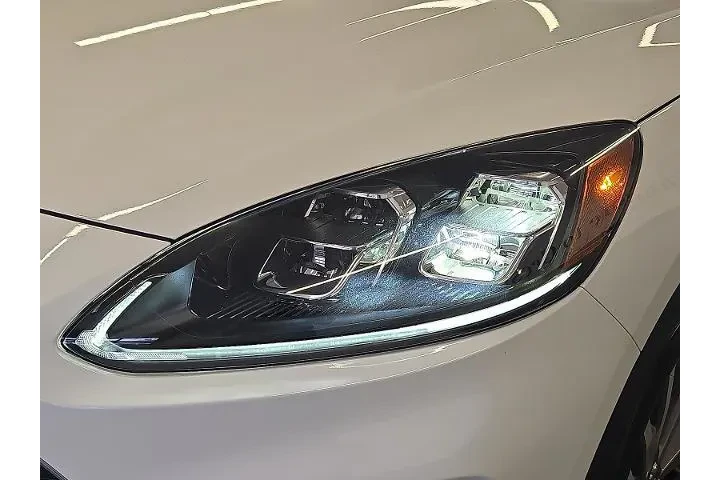 $30499 : Ford Escape Hybrid 2022 AWD image 9