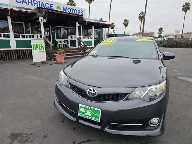 $13295 : 2013 Camry SE image 3