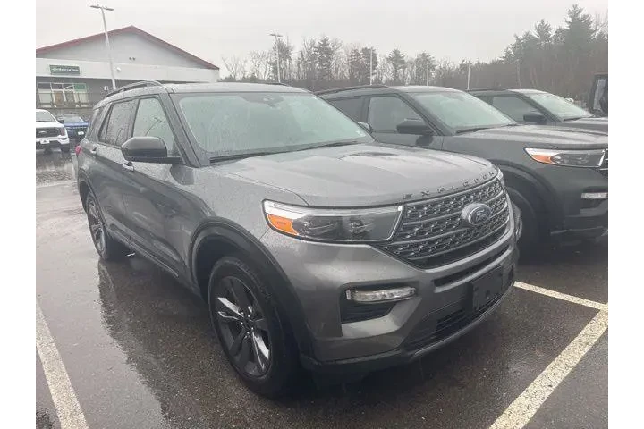 $30382 : Ford Explorer 2022 AWD XLT 4 image 3