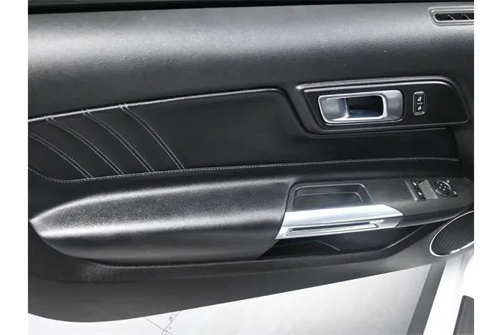 $32189 : Ford Mustang 2022 GT 2dr Fas image 5