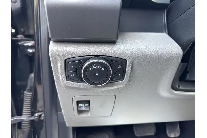 $29367 : Ford F-150 2019 4x4 XL 4dr S image 9