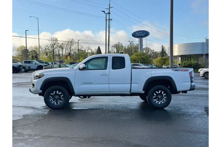 $37995 : Toyota Tacoma 2022 4x4 TRD O image 7