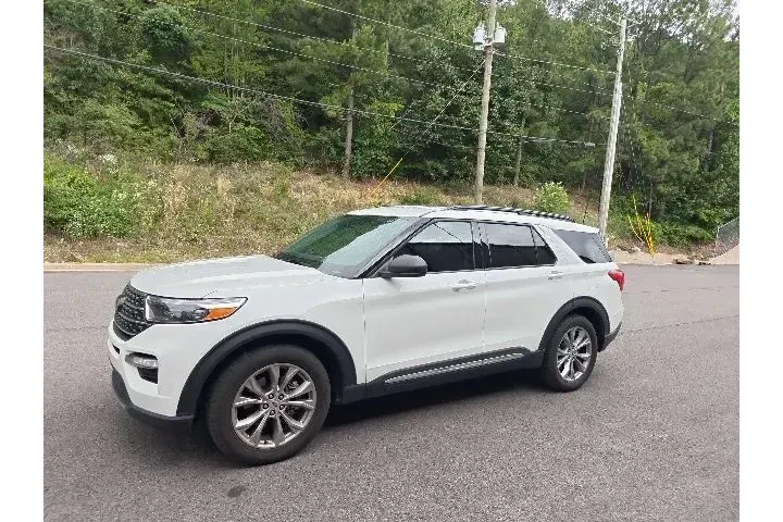 $29990 : Ford Explorer 2023 XLT 4dr S image 6
