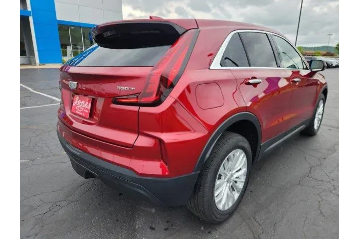 $34987 : Cadillac XT4 2024 4x4 Luxury image 5
