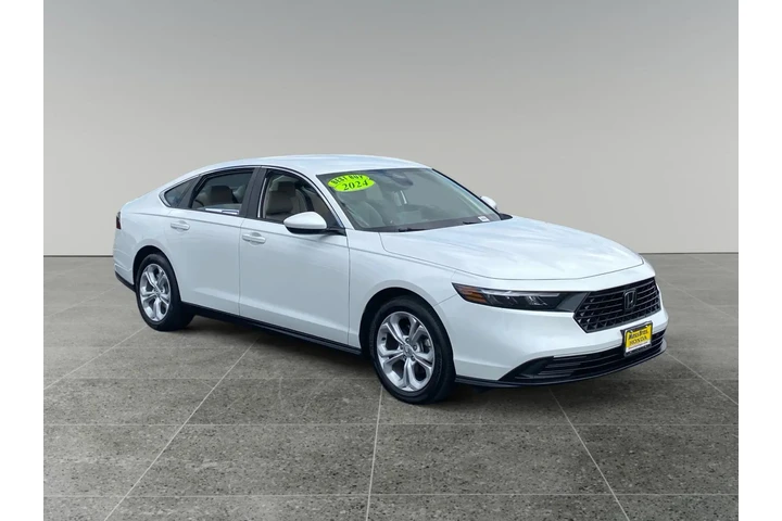 $30023 : Honda Accord 2024 LX 4dr Sed image 7