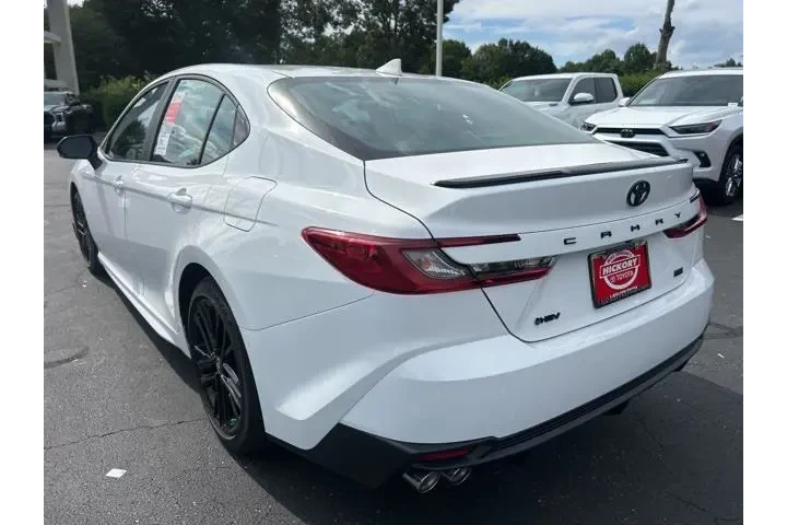 $29561 : Toyota Camry 2025 SE 4dr Sed image 7