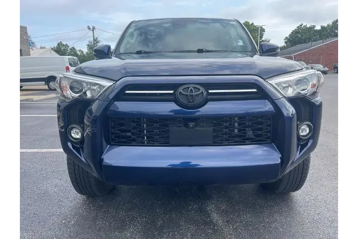 $44489 : Toyota 4Runner 2023 4x4 SR5 image 8