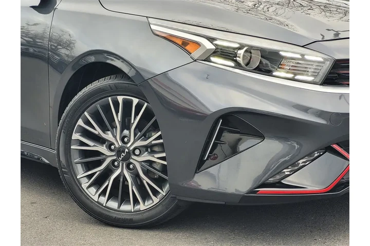 $21495 : 2023 Forte GT-Line image 4