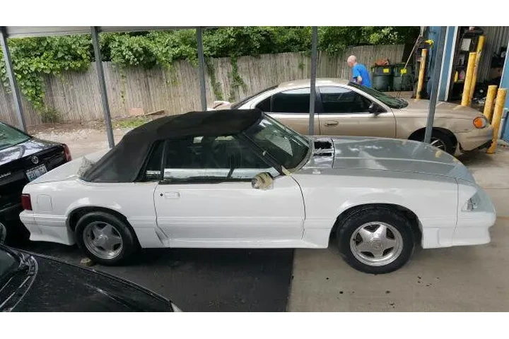 $7500 : 1990 Mustang GT image 3