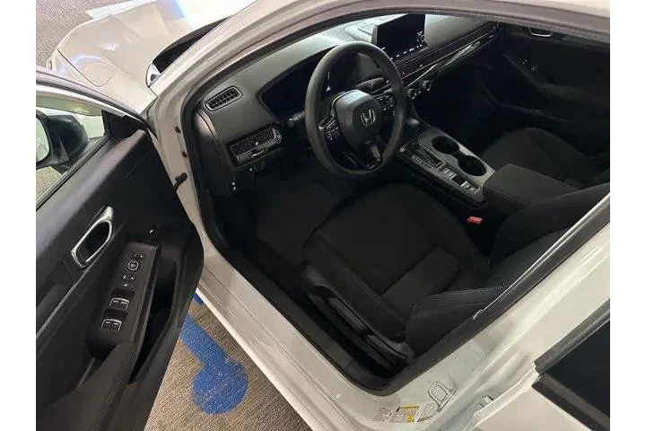 $23995 : Honda Civic 2023 LX 4dr Seda image 9