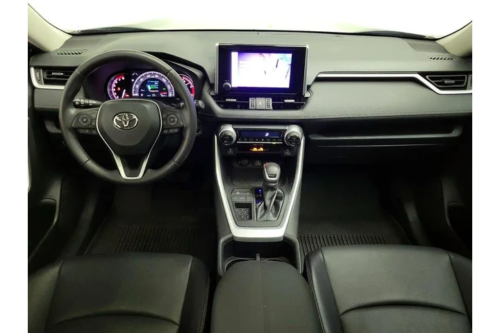 $28998 : Toyota RAV4 2023 XLE Premium image 9